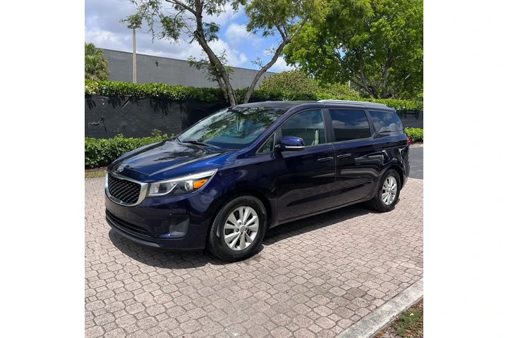 $14000 : Kia Sedona 2019 image 5