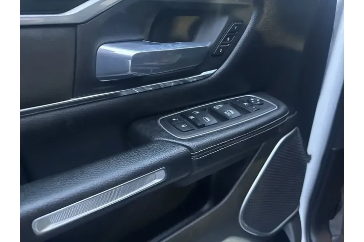 $38000 : Ram 1500 2023 4x4 Laramie 4d image 8