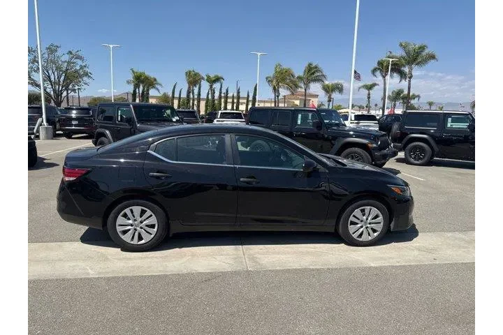 $18983 : Nissan Sentra 2024 S 4dr Sed image 9