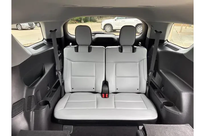 $20998 : Ford Explorer 2021 AWD XLT 4 image 6