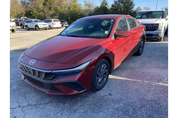 $19959 : Hyundai ELANTRA 2024 SEL 4dr image 5