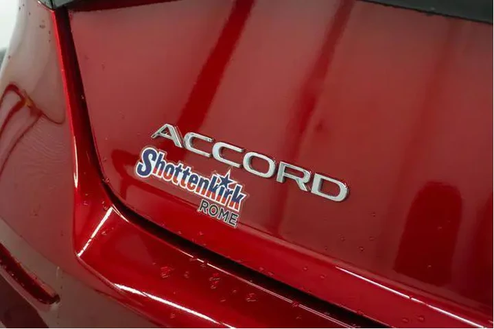 $28468 : Honda Accord 2024 EX 4dr Sed image 7