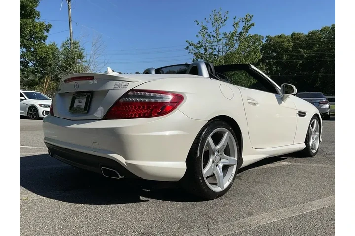 $18985 : Mercedes-Benz SLK 2016 SLK 3 image 5