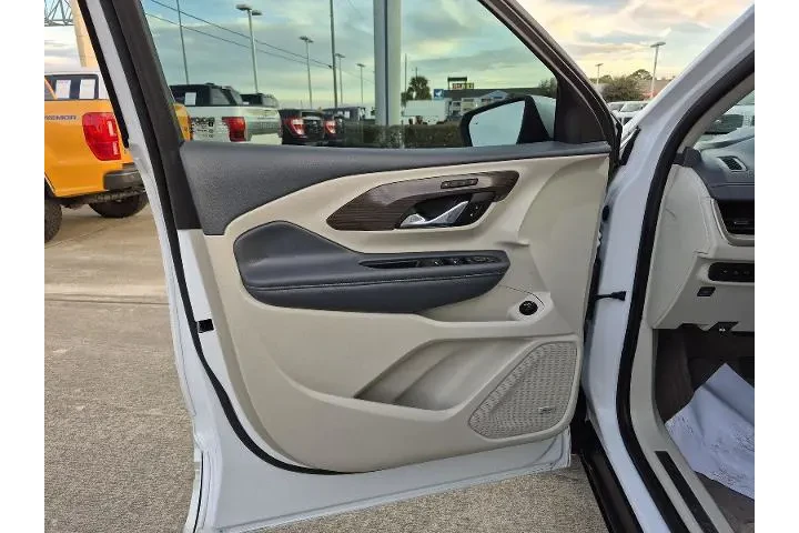 $29784 : GMC Terrain 2024 AWD Denali image 6