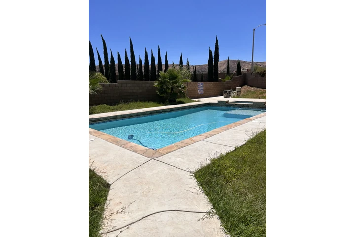 $708000 : 40247 Preston Rd Palmdale CA image 2