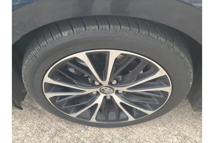 $17734 : Toyota Camry 2018 SE 4dr Sed image 10