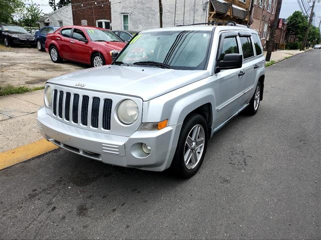 2007 Patriot Limited 4WD image 1