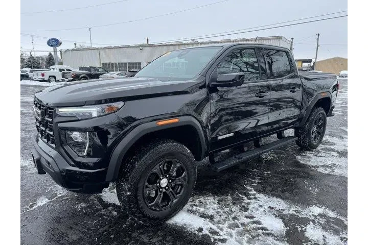 $35000 : GMC Canyon 2024 4x2 Elevatio image 2