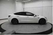 $24917 : Tesla Model 3 2023 4dr Sedan thumbnail
