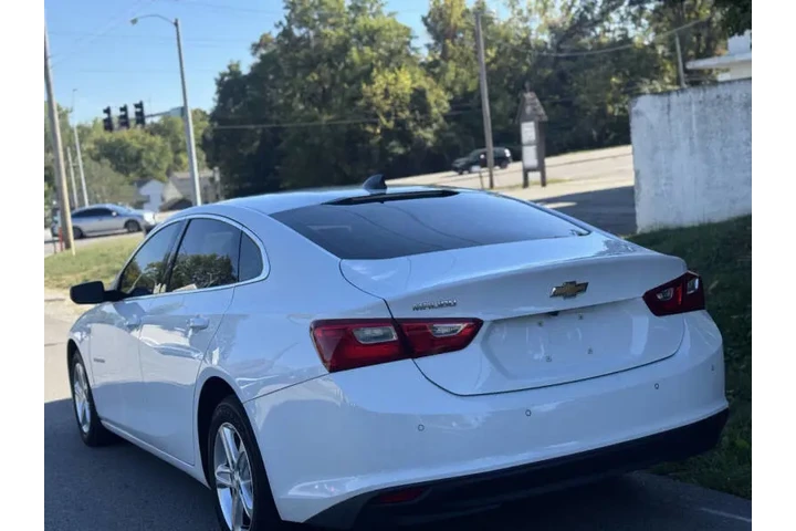 $13999 : 2022 Malibu LS Fleet image 5