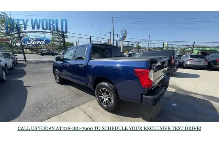 $31889 : Nissan Titan 2023 4x4 S 4dr image 3
