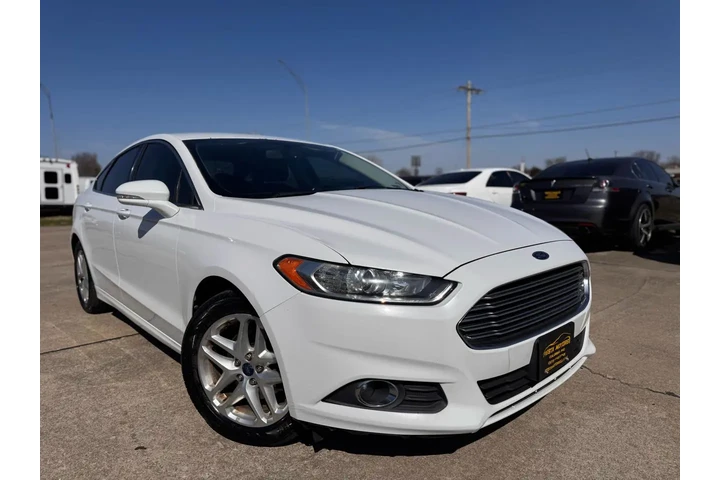 $6999 : 2013 Fusion SE image 2