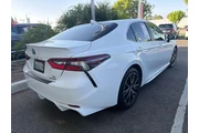 $21980 : Toyota Camry Hybrid 2021 SE thumbnail