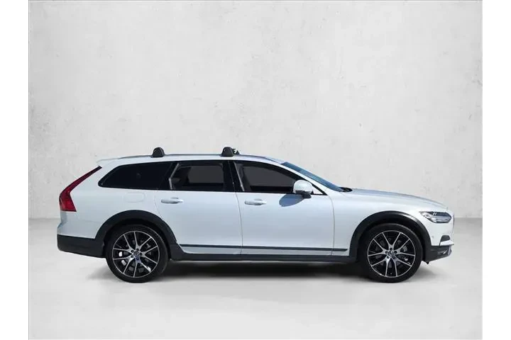 $24992 : Volvo V90 Cross Country 2017 image 4