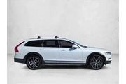 $24992 : Volvo V90 Cross Country 2017 thumbnail