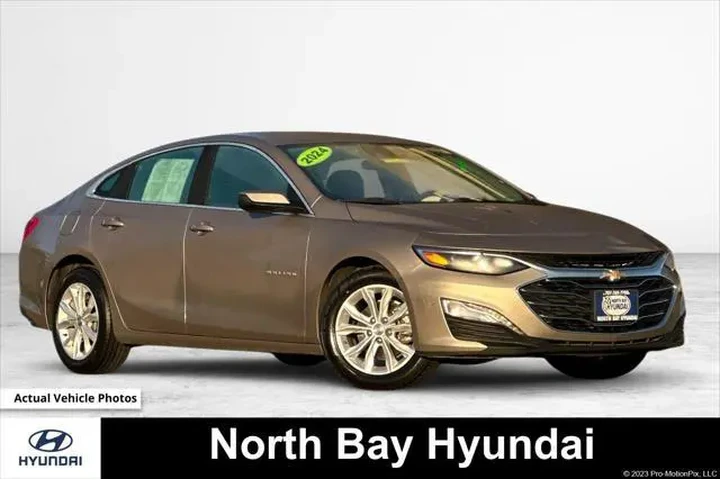 $17490 : Chevrolet Malibu 2024 LT 4dr image 1