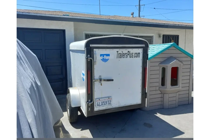 $2400 : TRAILER ENCLOSED 2012 image 1
