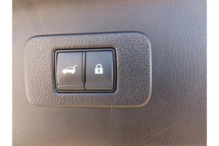 $39911 : Nissan Armada 2023 4x2 Plati image 8