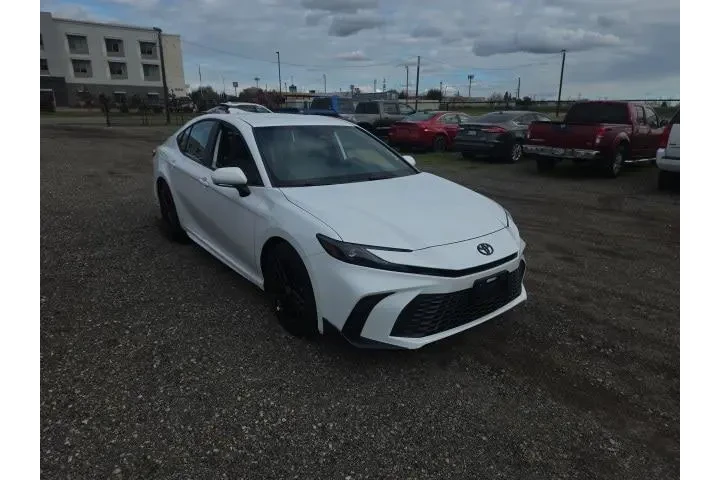 $37900 : Toyota Camry 2026 SE 4dr Sed image 1