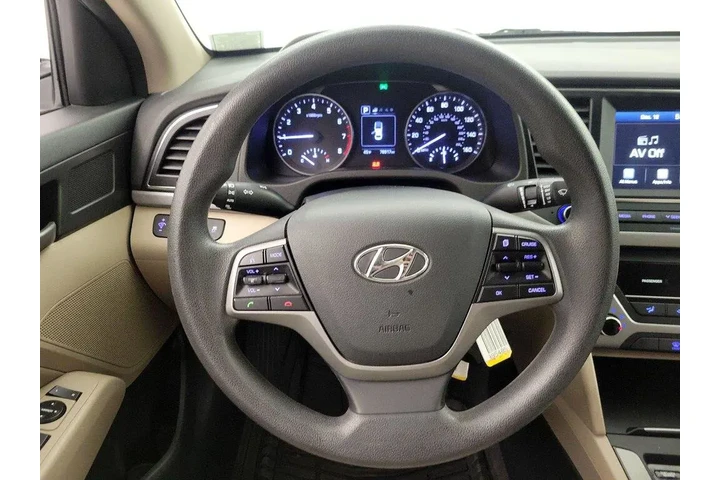 $13998 : Hyundai ELANTRA 2018 SEL 4dr image 10