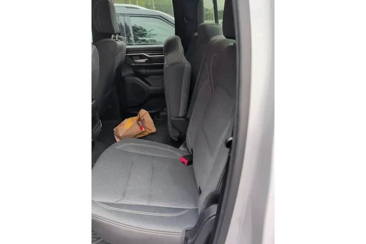 $25899 : Ram 1500 2022 4x2 Big Horn 4 image 9