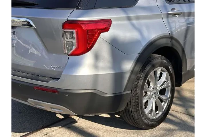 $37990 : Ford Explorer 2024 AWD XLT 4 image 10