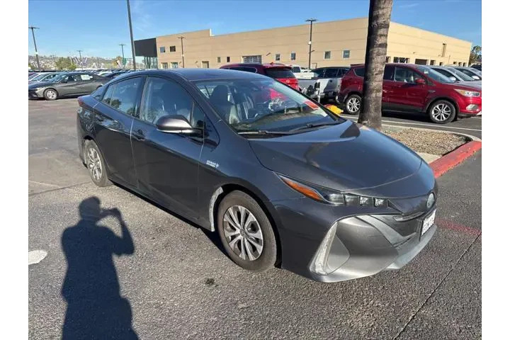 $20499 : Toyota Prius Prime 2020 XLE image 4