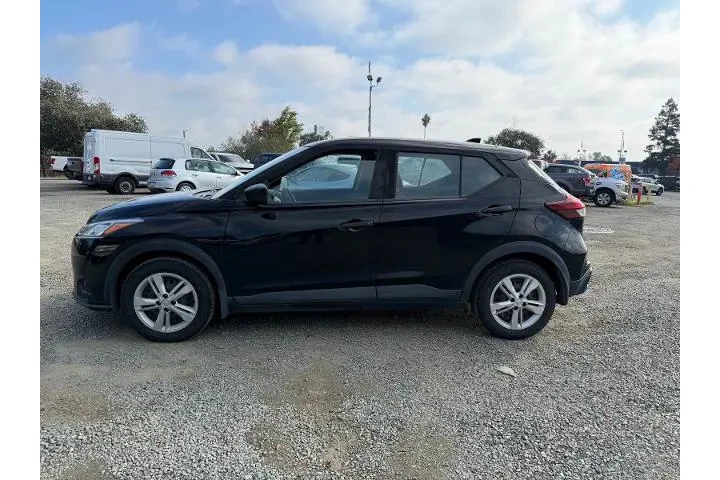 $13500 : Nissan Kicks 2022 S 4dr Cros image 2