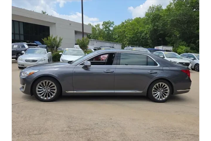 $23993 : Genesis G90 2017 5.0 Ultimat image 3