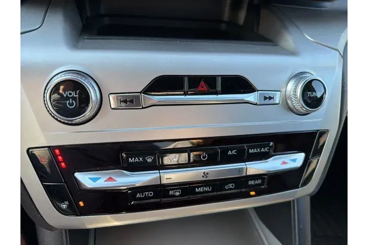 $29992 : Ford Explorer 2022 XLT 4dr S image 9