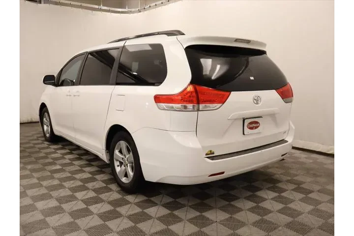 $10599 : Toyota Sienna 2011 LE 8-Pass image 3