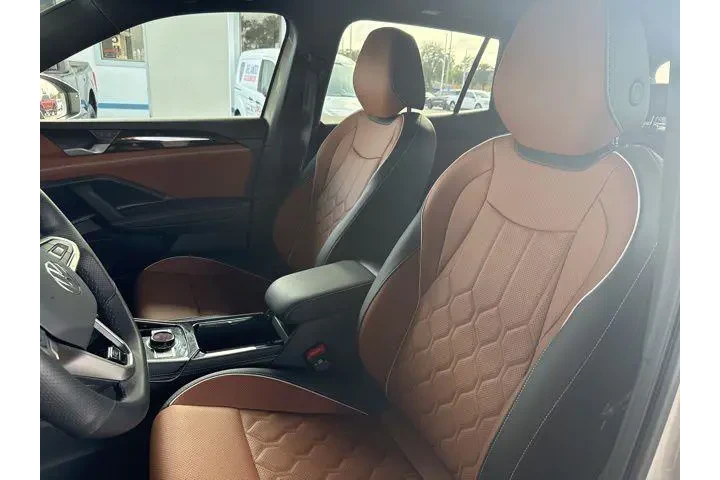 $38999 : Volkswagen Tiguan 2025 AWD S image 8