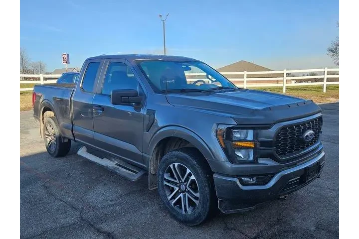 $34500 : Ford F-150 2023 4x4 XL 4dr S image 1