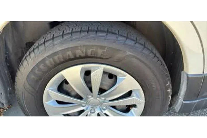 $4950 : Subaru Outback 2014 AWD 2.5i image 9