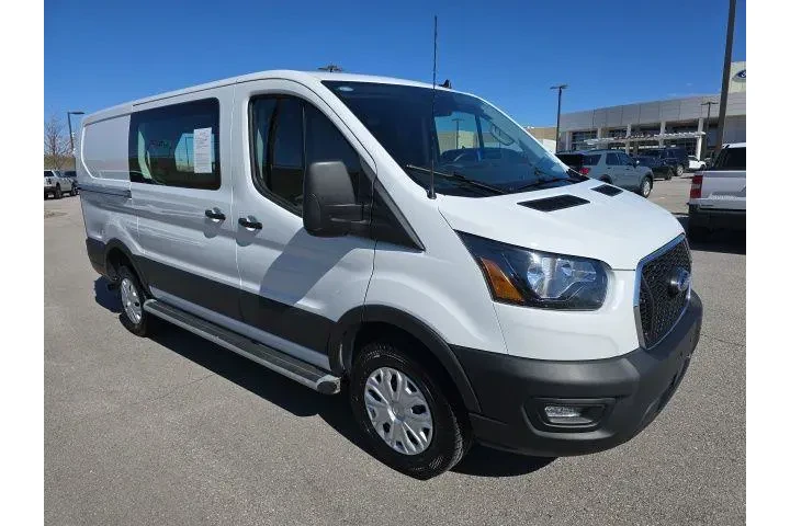 $31900 : Ford Transit 2024 250 3dr SW image 7