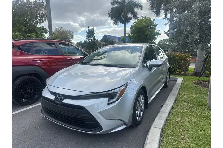 $21655 : Toyota Corolla Hybrid 2025 L image 1