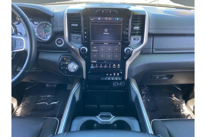$39819 : Ram 1500 2022 4x4 Laramie 4d image 4