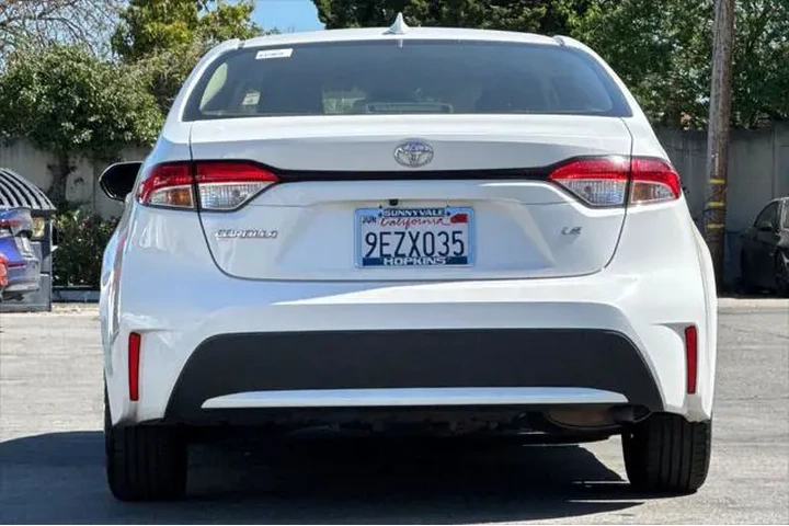 $13962 : Toyota Corolla 2020 LE 4dr S image 4