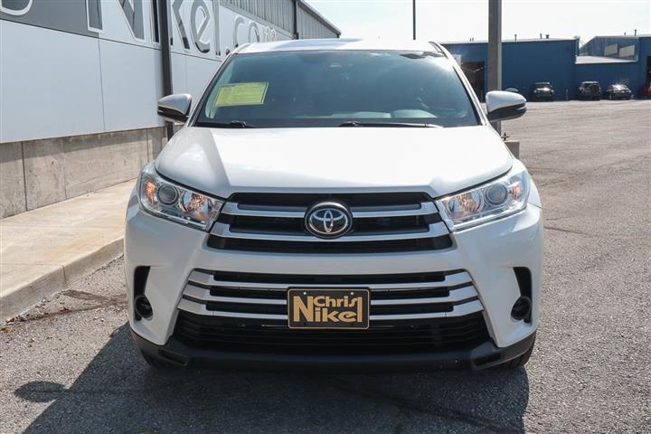 $25988 : 2019 Highlander LE image 2