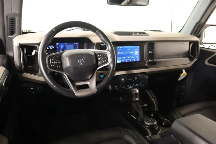 $32989 : Ford Bronco 2022 4x4 Base 4d image 2