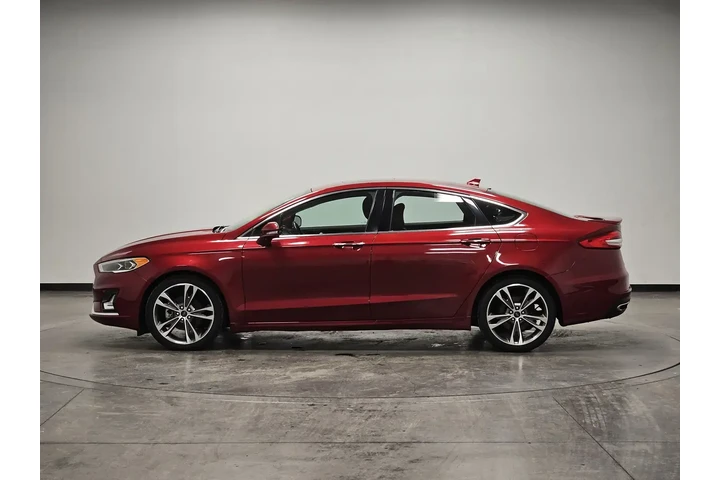 $15962 : Ford Fusion 2019 AWD Titaniu image 4
