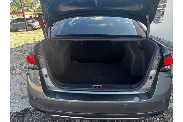 $17995 : Nissan Versa 2024 SV 4dr Sed image 9