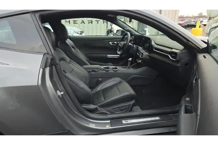 $35500 : Ford Mustang 2025 EcoBoost P image 7