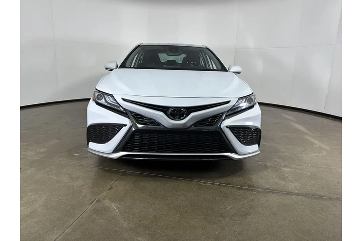 $26998 : Gold Certified 2024 Camry XSE image 8