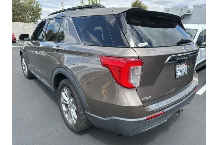 $19900 : Ford Explorer 2021 XLT 4dr S image 2