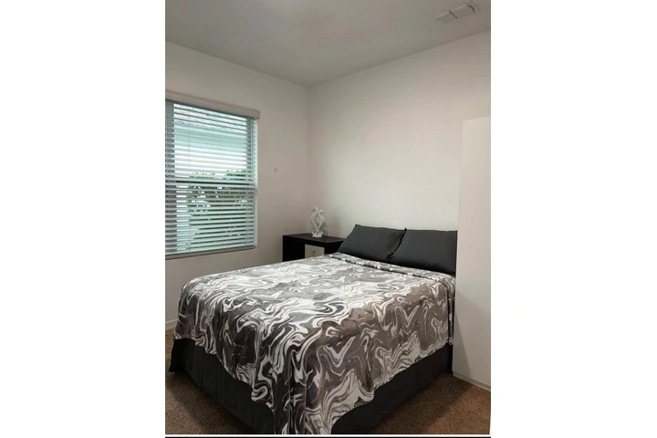 $650 : Rento Habitación image 2