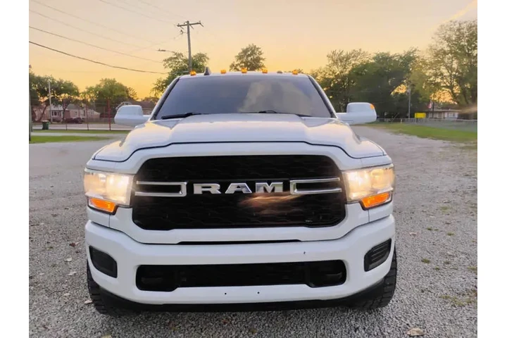 $27999 : 2019 RAM 2500 Tradesman image 3