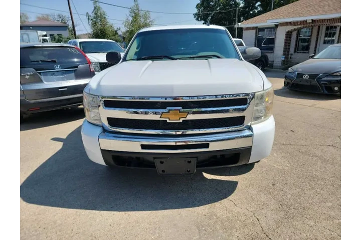 $10500 : 2007 Silverado 1500 image 3