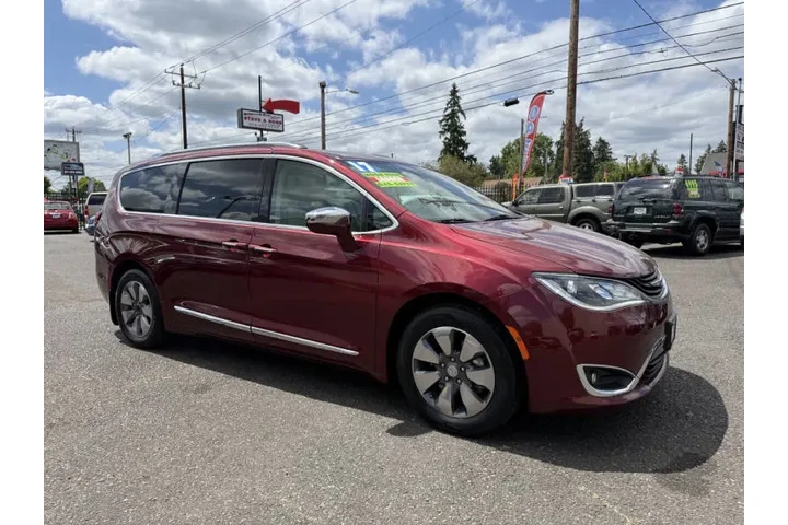 $13995 : 2017 Pacifica Hybrid Platinum image 4
