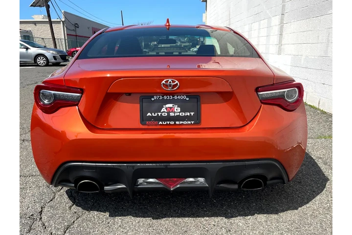$13995 : 2017 86 Manual (Natl) image 5